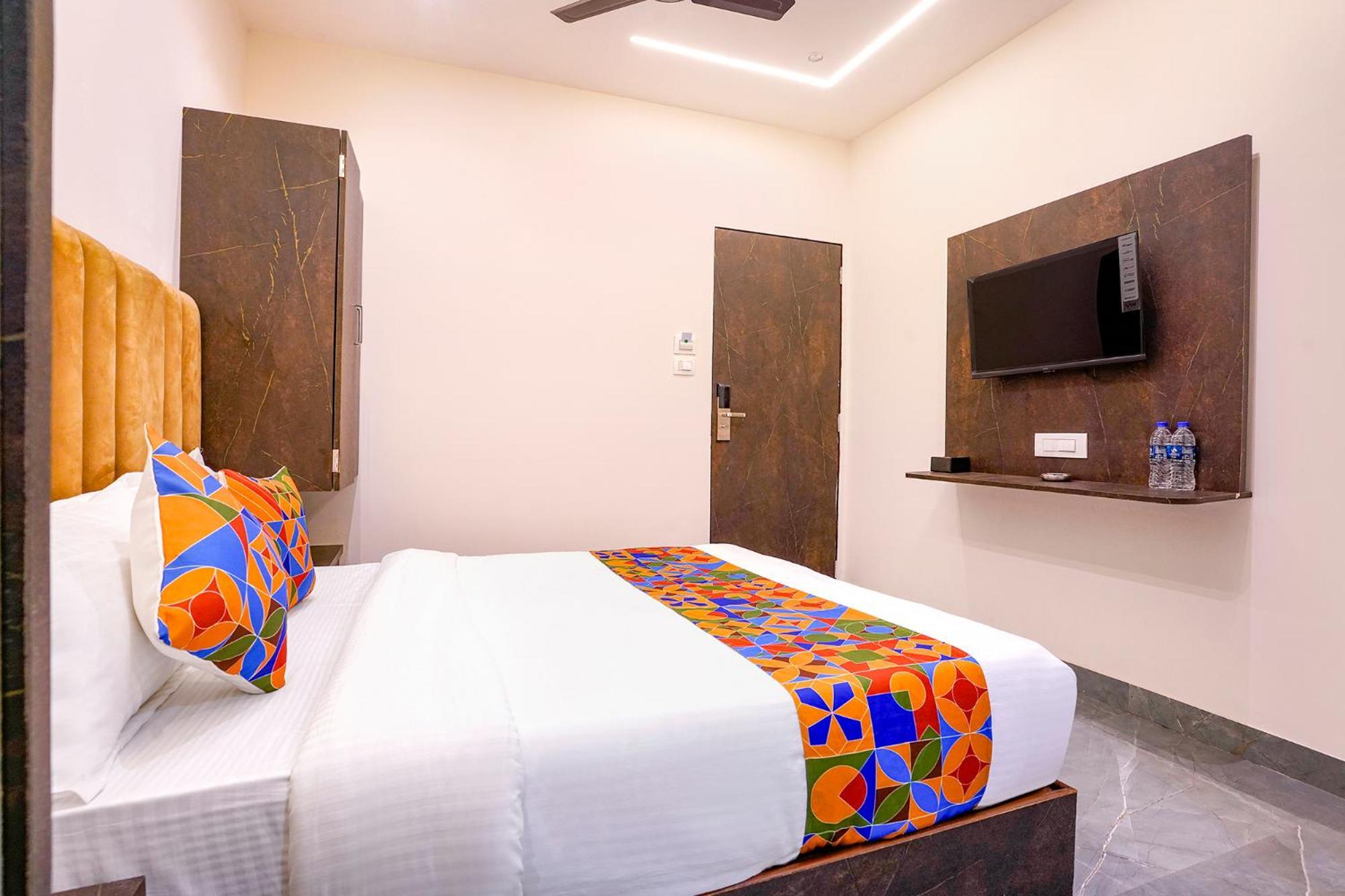 Fabhotel Gateway Мумбай Екстериор снимка