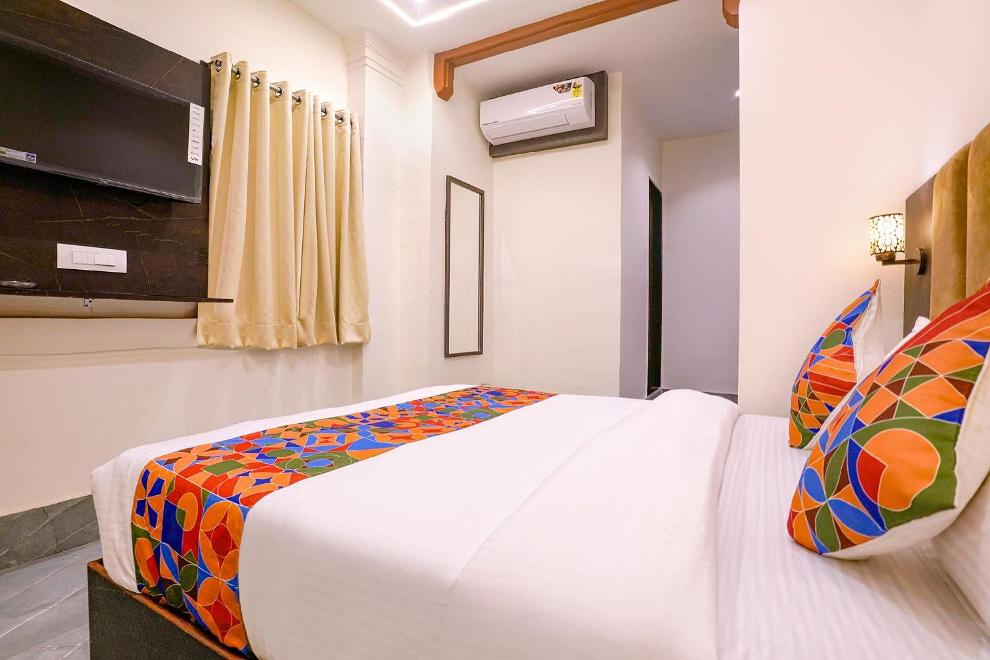 Fabhotel Gateway Мумбай Екстериор снимка